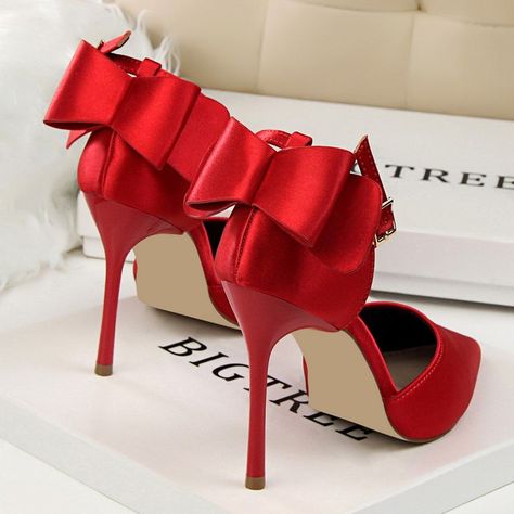 #Heels #HighHeels #HeelGoals #StilettoHeels #HeeledShoes #FashionHeels #HeelsOnPoint #ShoeGameStrong #HeelLove #GlamHeels #HeelsOfTheDay #ChicHeels #StylishHeels #StatementHeels #HeelsAddict #FashionForward #ElegantHeels #HeelStyle #StrappyHeels #HeelsAndFashion Wedding Shoes High Heels, Bow High Heels, Tie Heels, High Heels Boots, Bow Women, Buckles Fashion, Point Shoes, Super High Heels, Womens Wedding Shoes