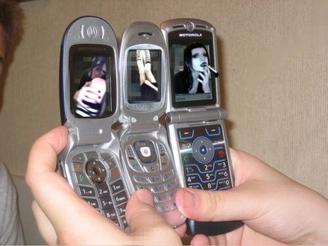 00s Phone, Aesthetic 00s, Ariana Grande Aesthetic, 2000 Vibes, Sticker Board, 2000 Aesthetic, Early 2000s Aesthetic, 00s Aesthetic, 2000s Party