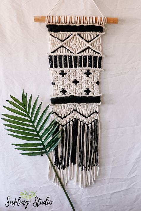 Black And White Macrame, Macrame Black, White Wall Hanging, Macrame Wall Hanging Patterns, Black And White Wall, Macrame Ideas, Geometric Wall Art, Textured Wall, White Wall