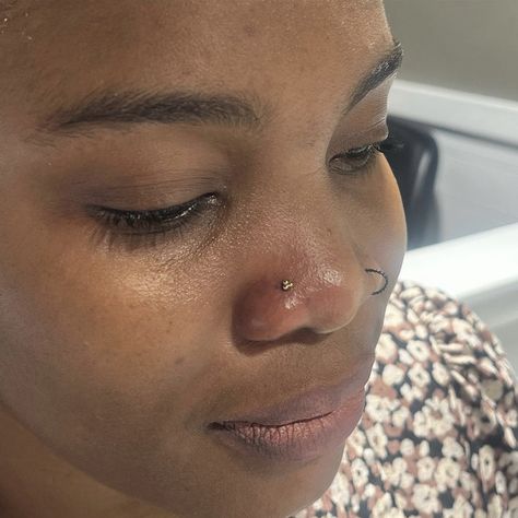 Classy 14k gold tri-bead in the nose done by Mya @kitygurlpiercings in studio! Love how the gold looks against her skin tone! Come in studio and check out all our stunning 14k gold options for your next piercing #piercing #bodypiercing #nosepiercing #nostril #nostrilpiercing #floridapiercing #springbreak2023 #vacation #beach Golden Nose Piercing, Next Piercing, Vacation Beach, Nose Piercing, Skin Tone, Skin Tones, Piercings, Beads, Skin