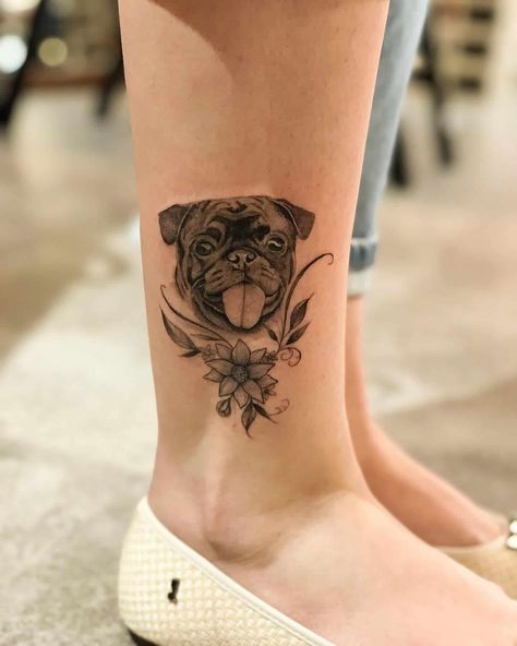 Pug Tattoo Ideas, Dog Line Art Tattoo, Anjing Pug, Pug Tattoo, Line Art Tattoo, Dog Print Tattoo, Dog Line Art, Tattoos For Lovers, Dog Line