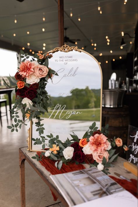 Welcome Table Wedding Entrance Ideas, Fall Wedding Seating Chart, Wedding Environment, Modern Autumn Wedding, Fall Wedding Welcome Sign, Wedding Entry Table, Fall Wedding Seating, Floral Letters Wedding, Vintage Mexican Wedding