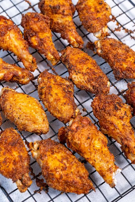 Wings With Baking Powder, Baking Powder Chicken Wings, Oven Chicken Wings, Baked Chicken Wings Oven, Wings In The Oven, Crispy Baked Chicken Wings, Crispy Oven Baked Chicken, Chicken Shawarma Recipe, Crockpot Chicken Breast