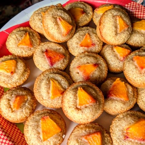 Peach Financiers Summer Picnic Desserts, Blueberry Crumb Bars, Watermelon Cookies, Portable Dessert, Dessert In A Mug, Picnic Desserts, Apple Slab Pie, Classic French Desserts, Cheesecake In A Jar