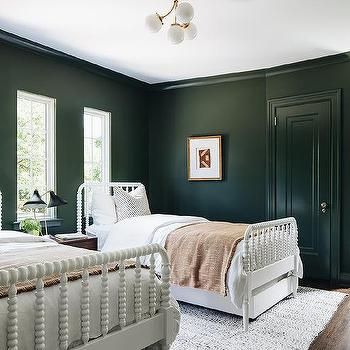 Interior design inspiration photos by Jean Stoffer Design - Page 3 White And Pink Bedding, Green Room Colors, Jenny Lind Bed, Jean Stoffer Design, Jean Stoffer, Shared Girls Bedroom, Kids Loft Beds, Gorgeous Bedrooms, Green Room