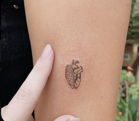 I Feel Everything Tattoo, Medicine Inspired Tattoos, Brain Tattoo Design, Healing Tattoos For Women, Brain Tattoo Ideas, Tattoo Ideas Heart, Heart And Brain Tattoo, Psychology Tattoo, Matching Tattoos For Couples