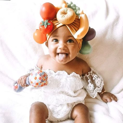 The Bump on Instagram: “Can we just have babies in Halloween costumes be a year-round thing? #thebump | 📸 @natalia_picariello” Halloween Costumes 1 Year Girl, Baby Halloween Costumes Girl, Chiquita Banana Costume, Banana Costume, Chiquita Banana, 1st Halloween, Halloween 5, 2023 Halloween