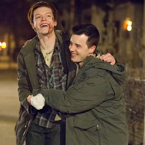 Shameless Scenes, Shameless Mickey And Ian, Shameless Characters, Ian Shameless, Kyra Sedgwick, Shameless Tv Show, Amy Santiago, Noel Fisher, Ian And Mickey