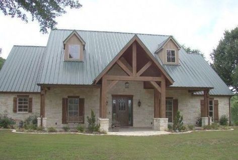 10+ Popular Custom Barndominium Floor Plans Pole Barn Homes Awesome #Barndominiumfloorideas #Barndominium #countryhomedecor Brick Barndominium, Limestone Exterior, Rustic House Exterior, Cedar Beams, Brick House Colors, Homes Farmhouse, Trent Williams, Wood Siding Exterior, Farmhouse Exterior Design