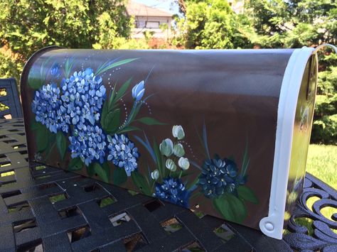 Decorated Mailboxes, Hand Painted Mailboxes, White Background With Flowers, Mailbox Art, Hydrangeas Flowers, Rural Mailbox, Spring Lake Nj, Painted Mailboxes, Personalized Mailbox