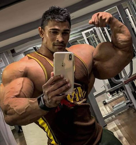 Muscle Morph, Mens Gym Fashion, Big Arms, Big Biceps, Big Muscles, Boy Models, Men's Muscle, Muscular Men, Bodybuilding Motivation