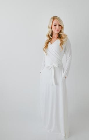 Scoti Temple Dress from Ella and Anne. $69.00 SUPER CUTE.                                                                                                                                                                                 More Lds Dresses, Lds Temple Clothing, Dresses Lds, Eternal Marriage, Lds Dress, Modest White Dress, Lds Temple Dresses, Temple Dresses, Lds Temple Dress