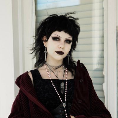 Mel Mercer, Goth Subculture, Alt Makeup, Goth Hair, Smink Inspiration, Punk Hair, Gothic Makeup, Dark Makeup, كريستيانو رونالدو