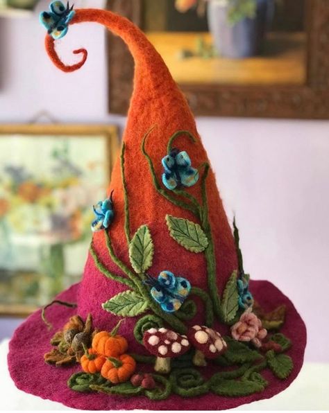 Hat Crochet Ideas, Garden Gnome Halloween Costume, Felting Fairy, Ideas For Halloween Costumes, Witch Hat Crochet, Garden Gnomes Costume, Spooky Crochet, Halloween Decor Witch, Gnome Costume