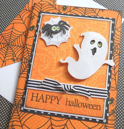 halloween cards | IDEAS FOR MAKING ELEGANT HOMEMADE HALLOWEEN CARDS | Family Holiday Homemade Halloween Cards, Austin Activities, Halloween Embellishments, Halloween Cards Diy, Halloween Crafts Preschool, Treats Halloween, Halloween Paper Crafts, Cards Halloween, Carte Halloween