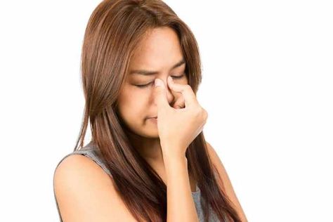 Suffering from blocked nose? If yes, this is the right piece of article for you. Check out the causes. remedies, and more about the common blocked nose problem. Sinus Rinse Recipe, Nose Problems, Sinus Remedies, Sinus Health, Stuffy Nose Remedy, Blocked Nose, Sinus Pain, Nose Pores, Allergic Rhinitis