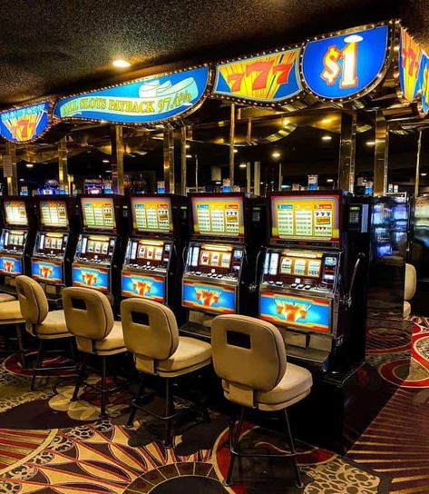 Steve Core, Casino Machines, Vintage Slot Machines, Slot Machines For Sale, Las Vegas Slots, Drunken Master, Paris Las Vegas, Vegas Fun, Vegas Slots