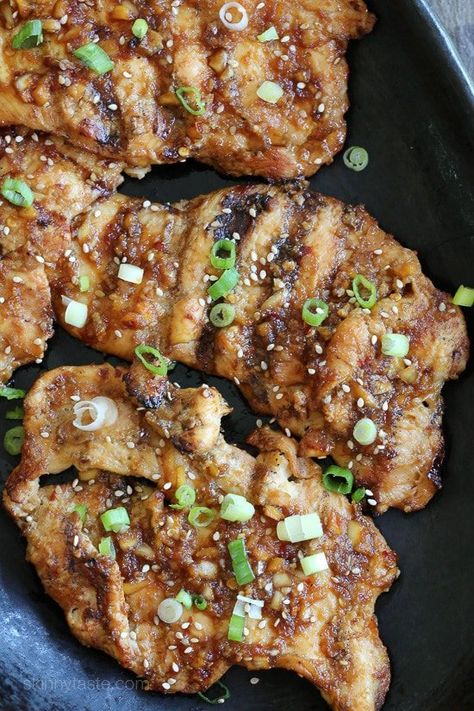 Best Grilled Chicken Recipe, Korean Chicken, 100 Calorie, Grilling Chicken Breast, Skinny Taste Recipes, Food Tasting, Ww Recipes, Chicken Breast Recipes, Weight Watchers Meals