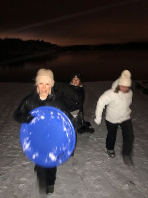 Sledding Aesthetic, Snow Trip, 사진 촬영 포즈, Winter Inspo, I Love Winter, Ski Season, Winter Photos, Winter Love, Christmas Feeling