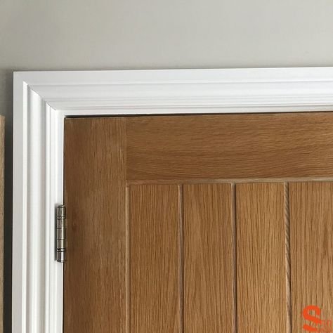 Why You Shouldn’t Ignore Skirting Boards and Architrave Skirting Board Ideas, Architraves And Skirting, Wooden Door Paint, Door Architrave, Oak Door Frames, Farrow And Ball Living Room, Architrave Door, Designing A Room, Wall Colours