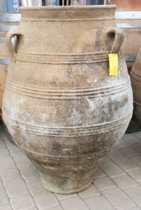 Our Vintage Greek Pithari is a large oil jar handcrafted from Greek terracotta,. This jar adds an antique, authentic touch of Greece to your garden design. Antique Terra Cotta Pots, Greek Pots, Antique Pots, Greek Pottery, Terracotta Pot, Metal Door, Pottery Designs, Antique Metal, Design Center