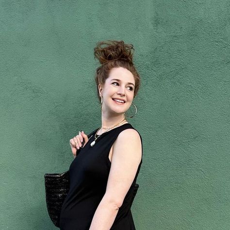 Hannah Louise Poston on Instagram: "look at this picture @cymbrethinks took while we were walking to our final #creatorsandfriends dinner 😭😭😭 dress by @legoeheritage shoes by @mgemi #pregnancyfashion #maternityfashion #maternityclothes #maternitystyle #modernmaternity #legoeheritage #mgemi" Hanna Louise Poston, Hannah Louise Poston, Modern Maternity, Instagram Look, Dinner Dress, Style Summer, Maternity Fashion, Maternity Clothes, That Look