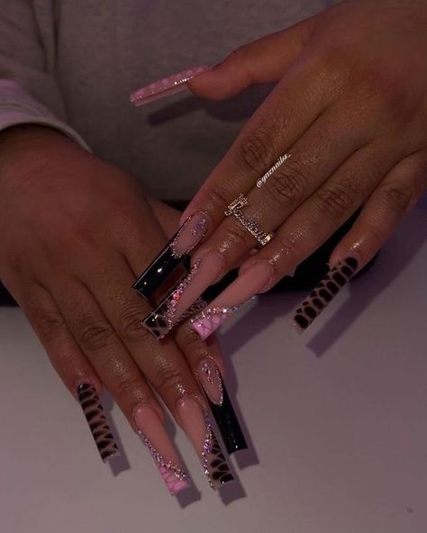 Bling Out Nails, Taurus Birthday Nails, Gemini Nails Designs, Nails Art Summer, Nail Art Easy, Nail Art Inspo, Nails Art Ideas, Summer Nail Art, Long Acrylic Nail Designs