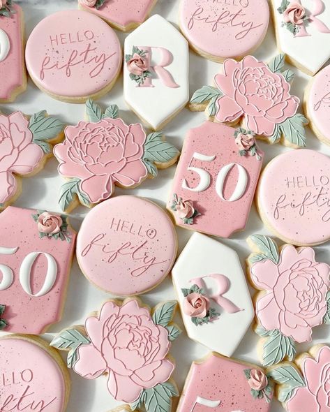 50th Anniversary Cookies, Birthday Biscuits, Moms 60th, No Bake Sugar Cookies, Anniversary Cookies, Bebe Shower, Happy Birthday Cookie, Aesthetic Party, Royal Iced Cookies