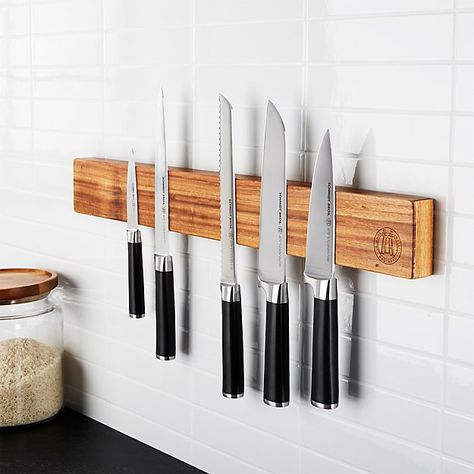 Beautiful Magnetic Wall Mounted Knife Holders and Where to Hang Them Crate Bar, Knife Magnet, Kitchen Knife Storage, Best Kitchen Knives, Magnetic Knife Holder, Knife Rack, Cutlery Storage, Wood Knife, Knife Storage