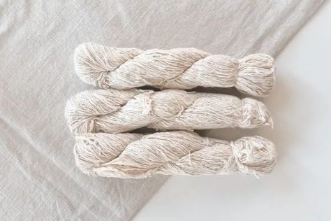 What is Slub Yarn? Manufacturing Process 1 Slub Yarn, Irregular Patterns, Modern Textiles, Clothing Sites, Textiles Fashion, Vintage Textiles, Perfectly Imperfect, Manufacturing Process, Wholesale Clothing