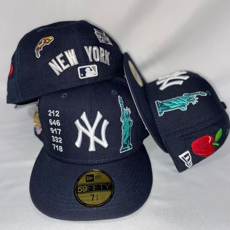 New Era Tattoo, Fire Hats, Jordan Hats, Broken Planet, Hat Aesthetic, Nba Hats, New Era Hats, Cool Outfits For Men, Fitted Caps