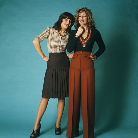 Retro - Office Attire 70s Fashion Work Outfits, 70s Womens Office Fashion, Retro Office Outfits Women, 70s Womens Workwear, Retro Office Wear, 80s Fashion Office Work Outfits, 60s Pants Women, 70's Fashion Business, 1970s Business Fashion