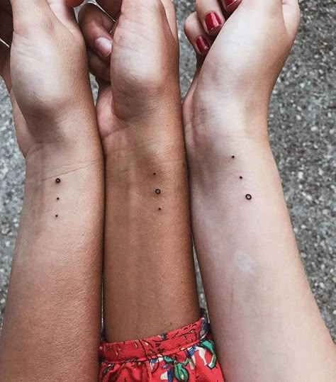 4 Matching Tattoos Family, 4 Dot Tattoo, Family Tattoos 4 People, Sister Tattoos For 2 Minimalist, Tiny Sibling Tattoos For 3, 3 Circles Tattoo, Three Dots Tattoo, Family Tattoo Ideas Matching, Fam Tattoo