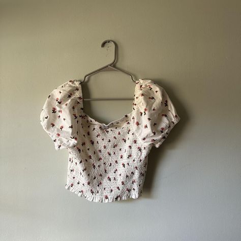 American eagle puff sleeve cord floral top - Depop Floral Top, Puff Sleeve, Floral Tops, American Eagle, Floral