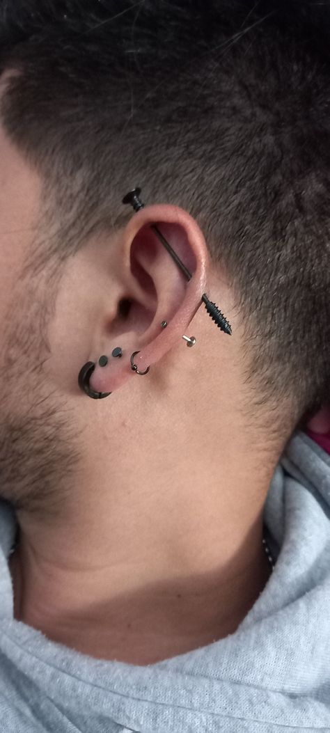 Ear Piercings For Men, Ear Piercings Men, Man Piercing, Triple Lobe Piercing, Orr Piercing, Guys Ear Piercings, Piercing Lobe, Men's Piercings, Multiple Ear Piercings