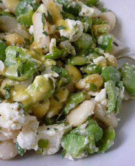 Work Salads, Bean Risotto, Broad Bean Recipes, Broad Beans, Bean Salad Recipes, Broad Bean, Rice Ingredients, Vegetarian Lunch, Feta Salad