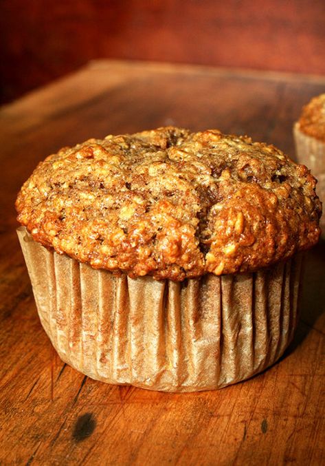 These oatmeal muffins are delicious and perfect for breakfast. After I made a batch of the batter, I baked off one a day in a paper-lined ramekin for about a week straight. What a treat! // alexandracooks.com Crunches Challenge, Wheat Muffins, Yummy Oatmeal, Buttermilk Muffins, Whole Wheat Muffins, Bread Food, Muffin Bread, Oatmeal Muffins, Baking Muffins