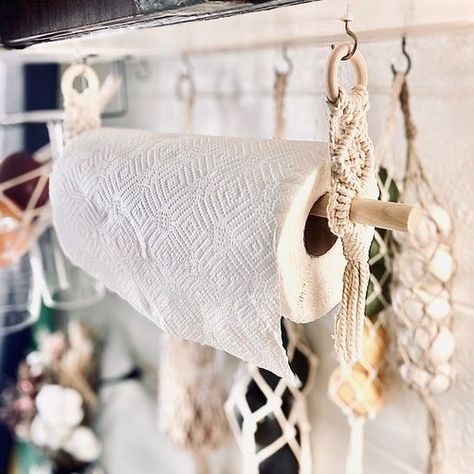 Camper Inspiration, Paper Napkin Holder, Kitchen Towels Hanging, Roll Storage, Toilet Paper Roll Holder, Kitchen Paper Towel, Kitchen Paper, Rack Kitchen, Boho Bathroom