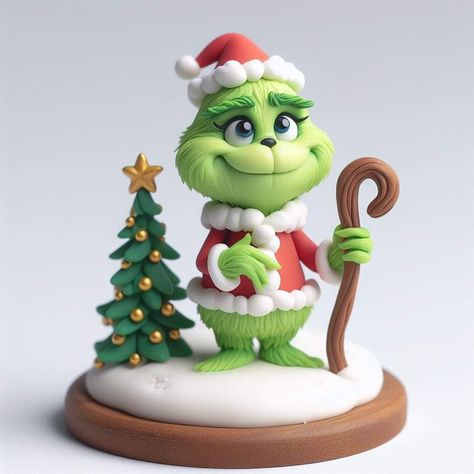 Play Dough Ideas Crafts, Christmas Clay Figures, Disney Clay Ideas, Grinch Polymer Clay, Clay Crafts Christmas, Clay Grinch, Christmas Polymer Clay Ideas, Marzipan Figures, Christmas Fimo