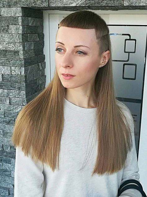 Amazing! Haircut Memes, Long Hair Cut Short, Hair Mistakes, Bad Haircut, Short Bangs, Girl Haircuts, Short Hair With Bangs, Haircuts With Bangs, Shaved Hair