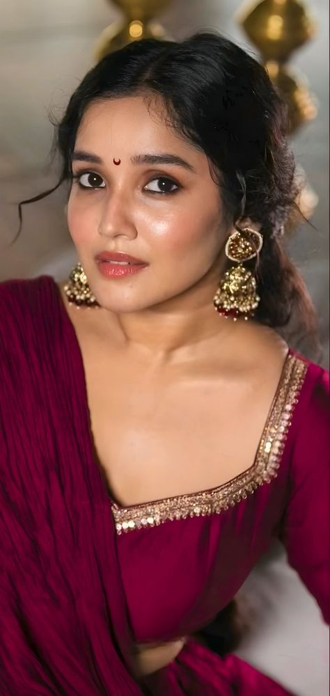 Anika Surendran Saree, Blasian Woman, Anika Surendran, Hair Stail, Anikha Surendran, Divine Beauty, Actress Images, Hot Images, Wonderful Picture