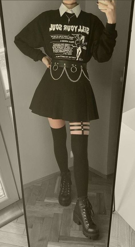 Femboy Outfit, E Girl Outfits, Alt Outfits, Tomboy Outfits, Gothic Outfits, Goth Outfits, Alternative Outfits, Really Cute Outfits, Edgy Outfits