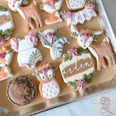 Woodland Theme Baby Shower Girl, Woodland Baby Shower Cookies, Woodland Animal Baby Shower Theme, Girl Woodland Baby Shower, Woodland Baby Girl, Woodland Creatures Baby Shower, Girl Shower Themes, Woodland Baby Shower Decorations