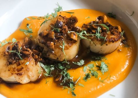 Scallops Butternut Squash Puree, Butternut Squash Risotto With Scallops, Seared Scallops And Risotto, Scallop Main Course, Scallop Entree Fine Dining, Scallop Appetizer Fine Dining, Scallops With Butternut Squash Puree, Butternut Squash Scallops, Butternut Squash And Scallops