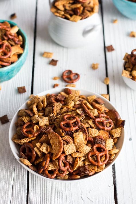 Mom's Secret Christmas Eve Chex Mix. Chex Party Mix Recipe, Party Mix Recipe, Chex Party Mix, Snack Mixes, Bagel Chips, Chex Mix Recipes, Breakfast Party, Mix Recipes, Half Baked