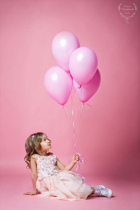 Pretty Backdrop Ideas, 5th Bday Photoshoot Ideas, Four Year Old Photo Shoot, Threenager Photoshoot, 9th Birthday Photoshoot Ideas, 4th Birthday Photoshoot Ideas, Kids Birthday Photoshoot, Kids Birthday Pictures, Story Analysis