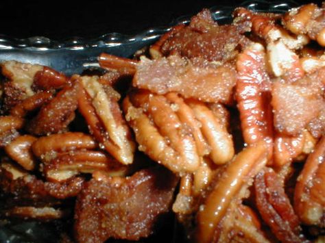 Ellies Roasted Bacon Pecans Recipe - Food.com Rosemary Pecans, Spiced Pecans, Roasted Pecans, Pecan Recipes, Party Food Appetizers, Appetizer Dips, Food Obsession, Pecans, Candy Recipes