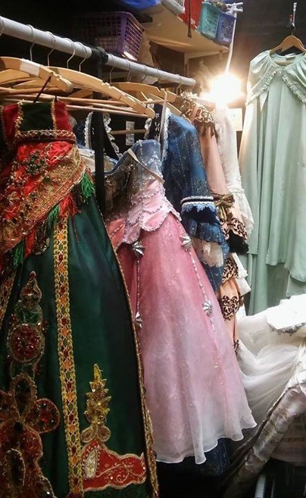 Hmm....looks like Christine's wardrobe! The Wombats, Dance Aesthetic, Christine Daae, Music Of The Night, Dance Tutorial, Living In London, Theatre Nerds, Theatre Life, Theatre Costumes