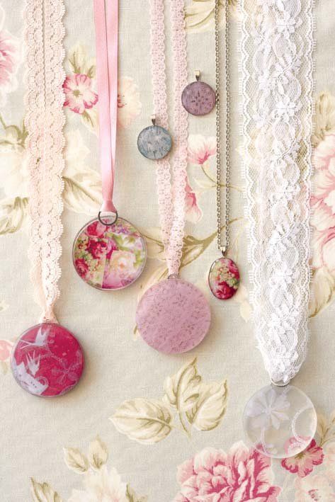 Lace Necklace Diy, Lace Necklace, Lace Jewelry, Lace Decor, Necklace Diy, Jewerly Diy, Bijoux Diy, Fabric Jewelry, Diy Projects To Try