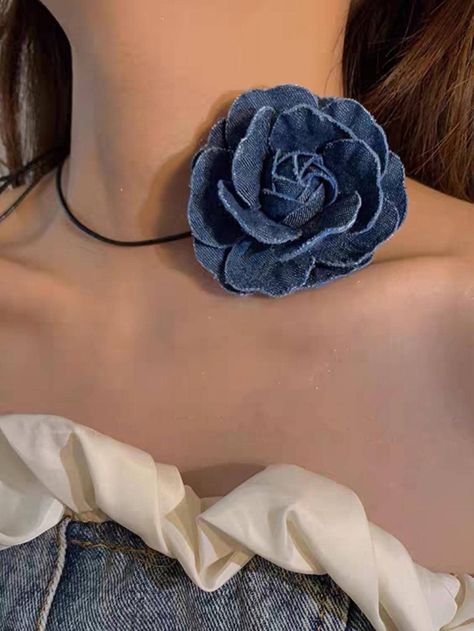 Flower Decor Choker | SHEIN USA Flower Choker Necklace, Y2k Punk, Flower Choker, Collar Chain, Womens Chokers, Rose Pendant, Estilo Punk, Style Punk, Flower Pendant Necklace